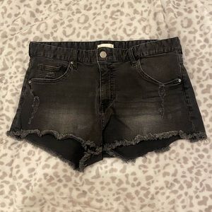 H&M distressed black jean shorts